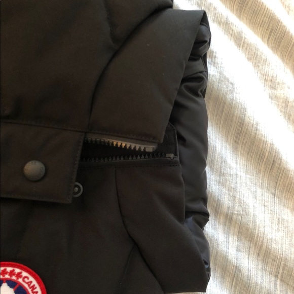 (SOLD) CANADA GOOSE JACKET WOMEN BNWT - Picture 5 of 15